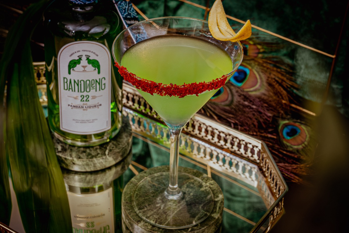 Pandan Gin Gimlet Cocktail – Bandoeng’22 Pandan Liqueur