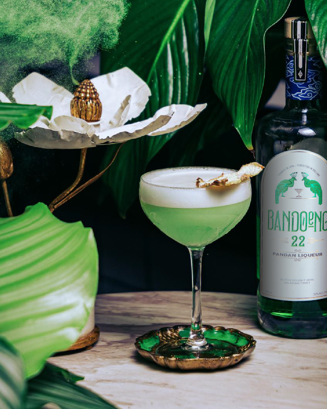 pandan sour cocktail made with Bandoeng22 pandan liqueur