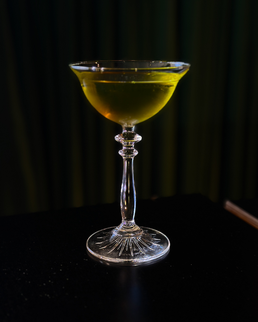 spiced pandan cocktail made with Bandoeng22 pandan liqueur