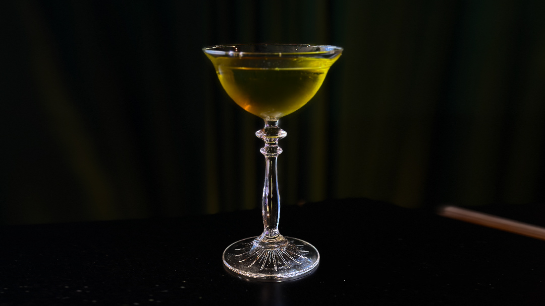 spice-route-from-batavia-pandan-cocktail spiced pandan cocktail with Bandoeng22 pandan liqueur